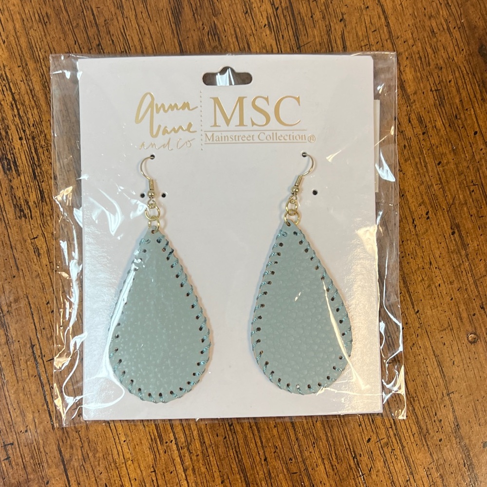 Grey Teardrop Earrings